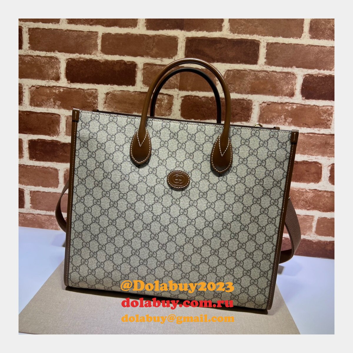 Gucci Luxury Tastic Replica 674148 Medium tote with Interlocking G