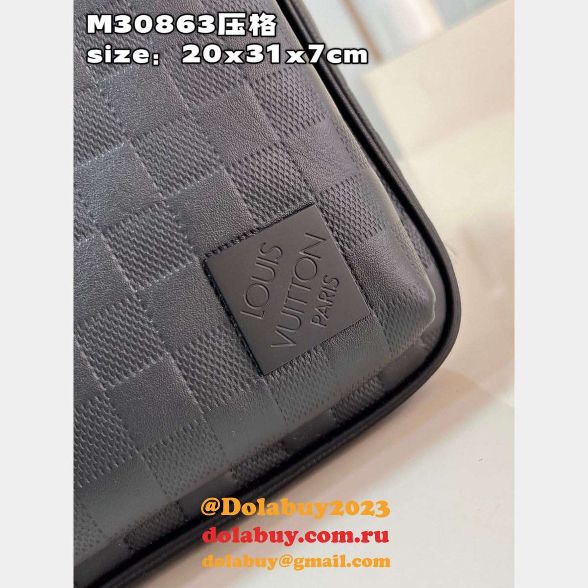 Find Louis Vuitton Replicas Avenue Slingbag Taiga M30863 Bags