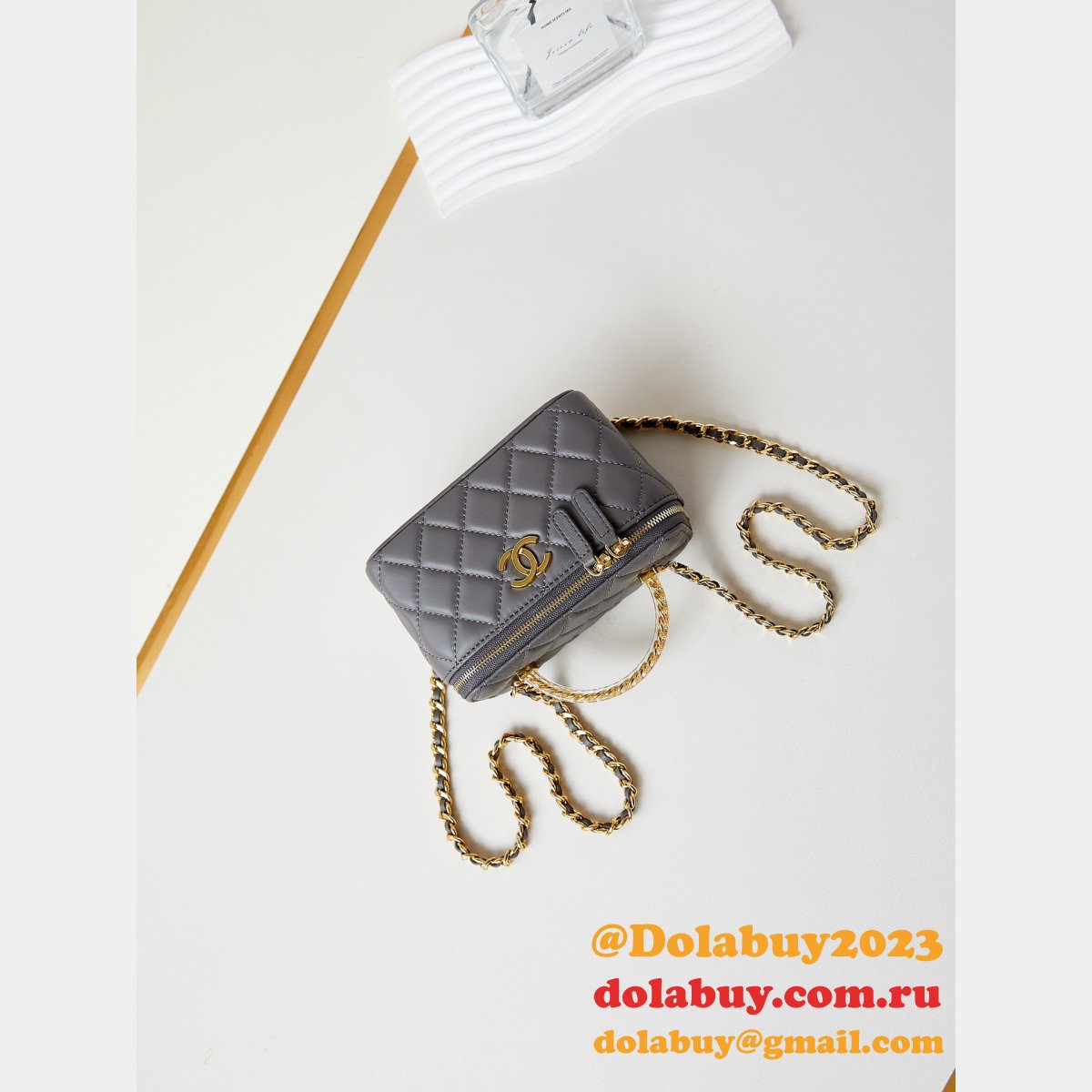 7 Star chane 24A lambskin Cosmetic bag AP3820