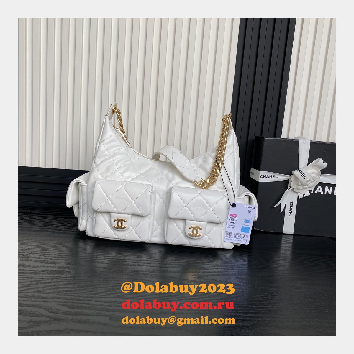 Replica Luxury AS5302 Maxi Hobo Shiny Bag