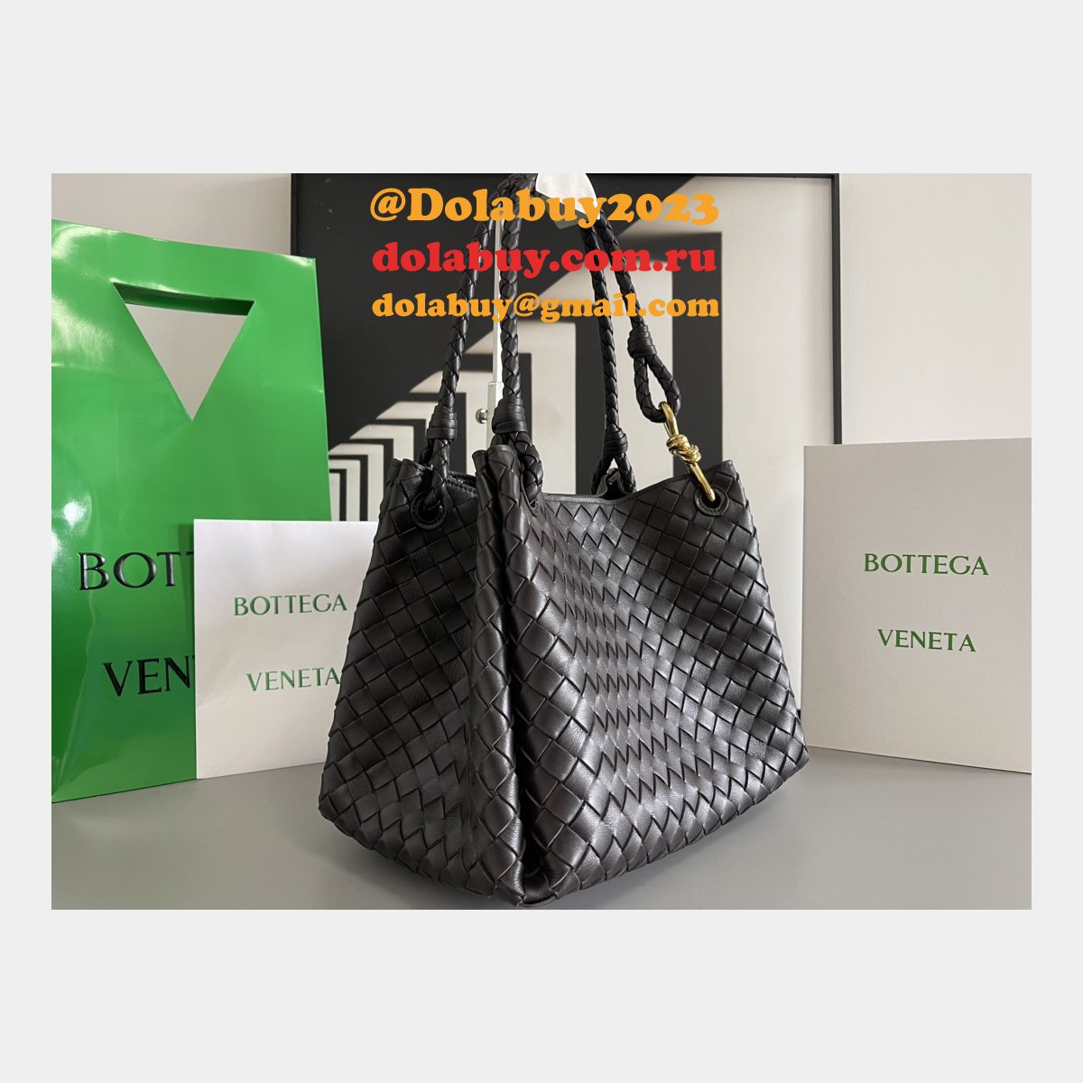 Luxury BV intrecciato 796571 Braided leather shoulder bag