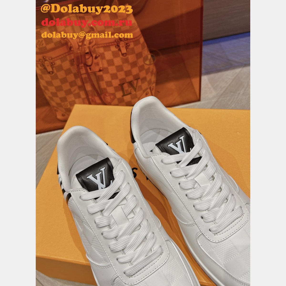 Luxury LOUIS VUITTON Rivoli Sneaker Fashion