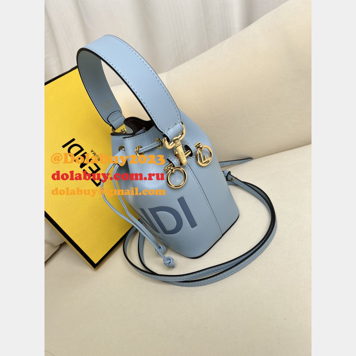 wholesale F**di mon tresor small bucket bag