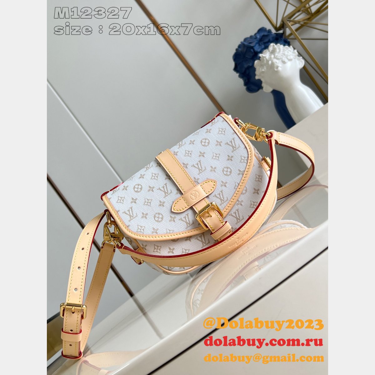 Designer Louis Vuitton Knockoff Saumur BB M12327 7 Star Bag