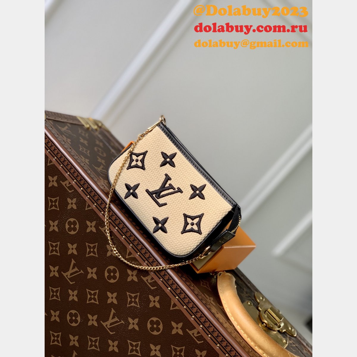 Replica Pochette Accessoires M82472 Louis Vuitton Designer Bag