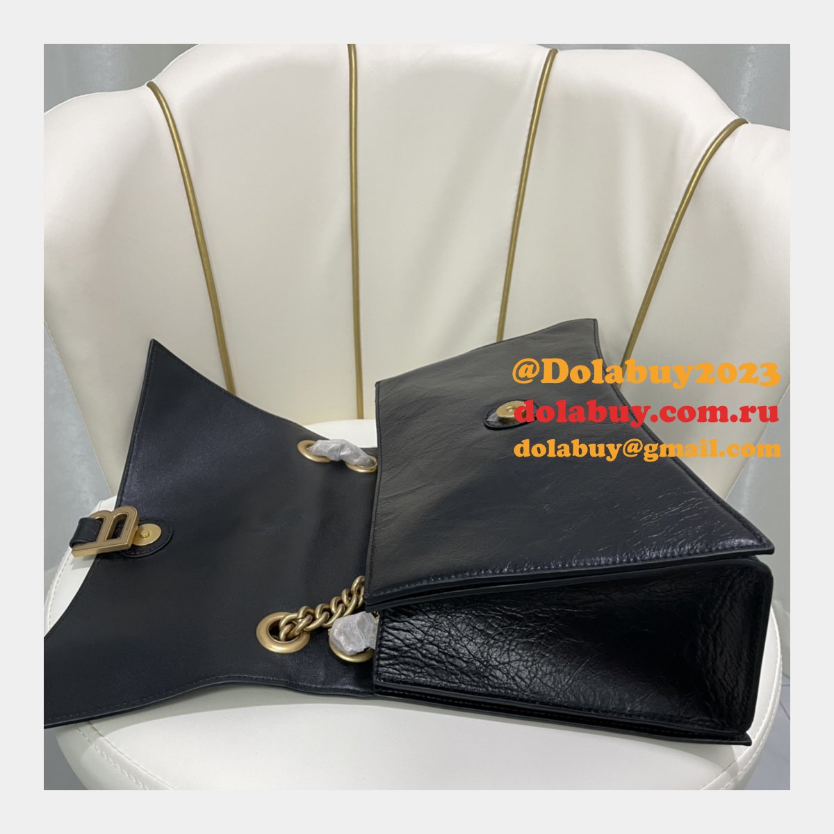 Luxury BALENCIAGA Crush Medium Chain Bag 31CM