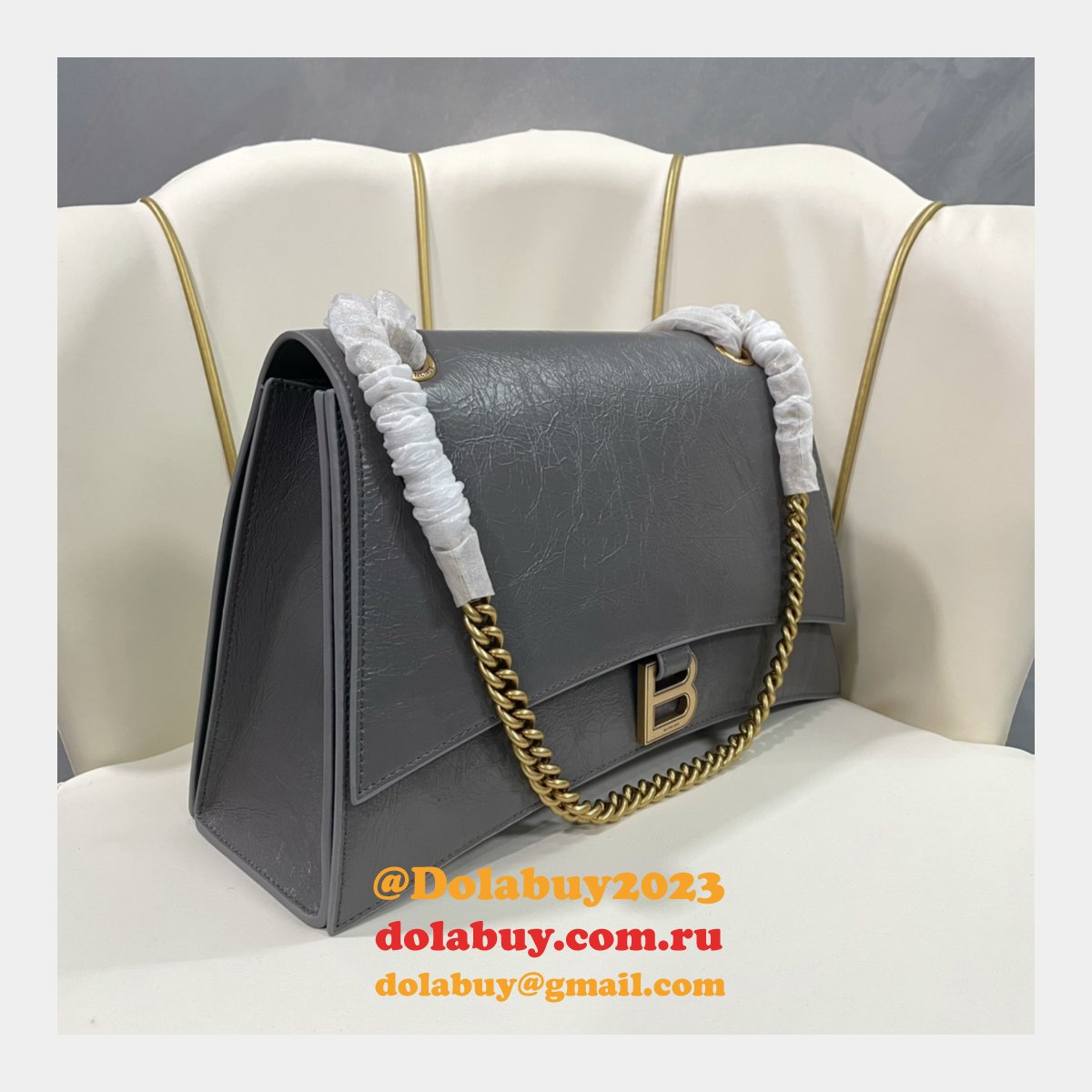 Luxury BALENCIAGA Crush Medium Chain Bag 31CM