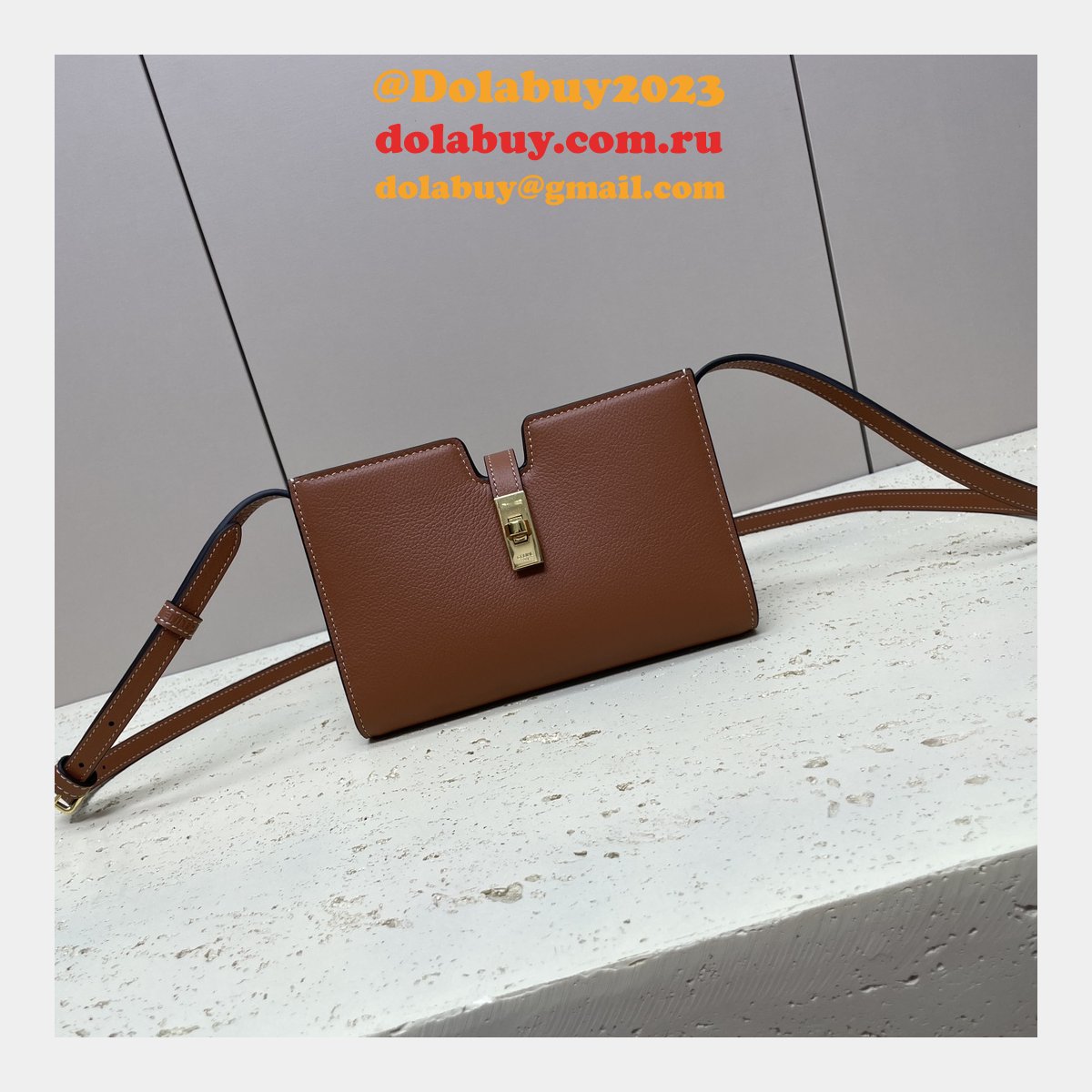 Unparalleled Quality Celine 100443 Replica AAA Purse