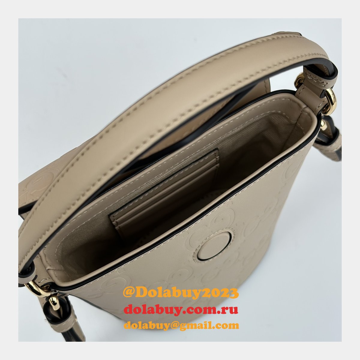 G*u*i 772795 uk embossed top handle replicas shoulder bag