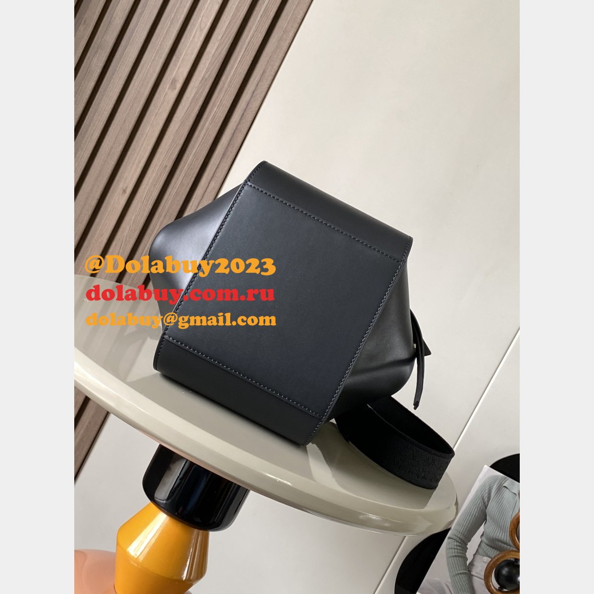 Compact Top Quality Loewe Hammock Bag In Satin Calfskin 20.8cm