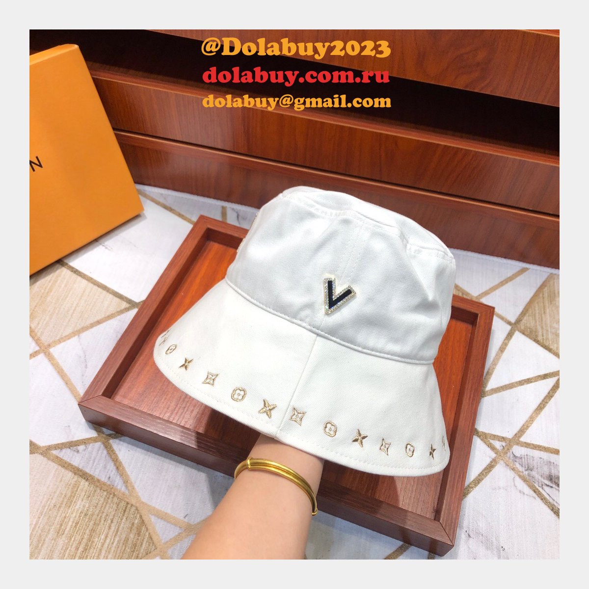 Louis Vuitton Embroidered fisherman bucket hat