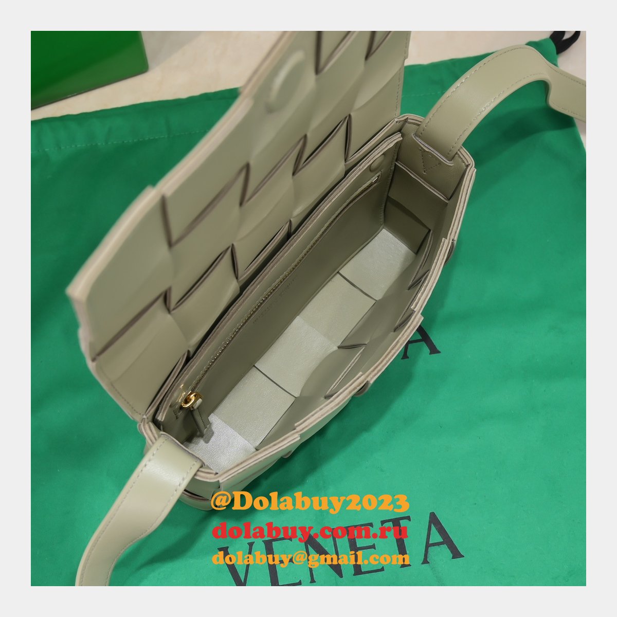 Top Quality Bottega Veneta Cassette Lambskin Crossbody Bag