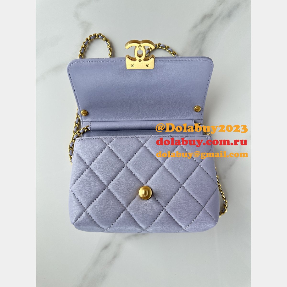 Top Quality CC Shiny Lambskin Crossbody Bag AS4986