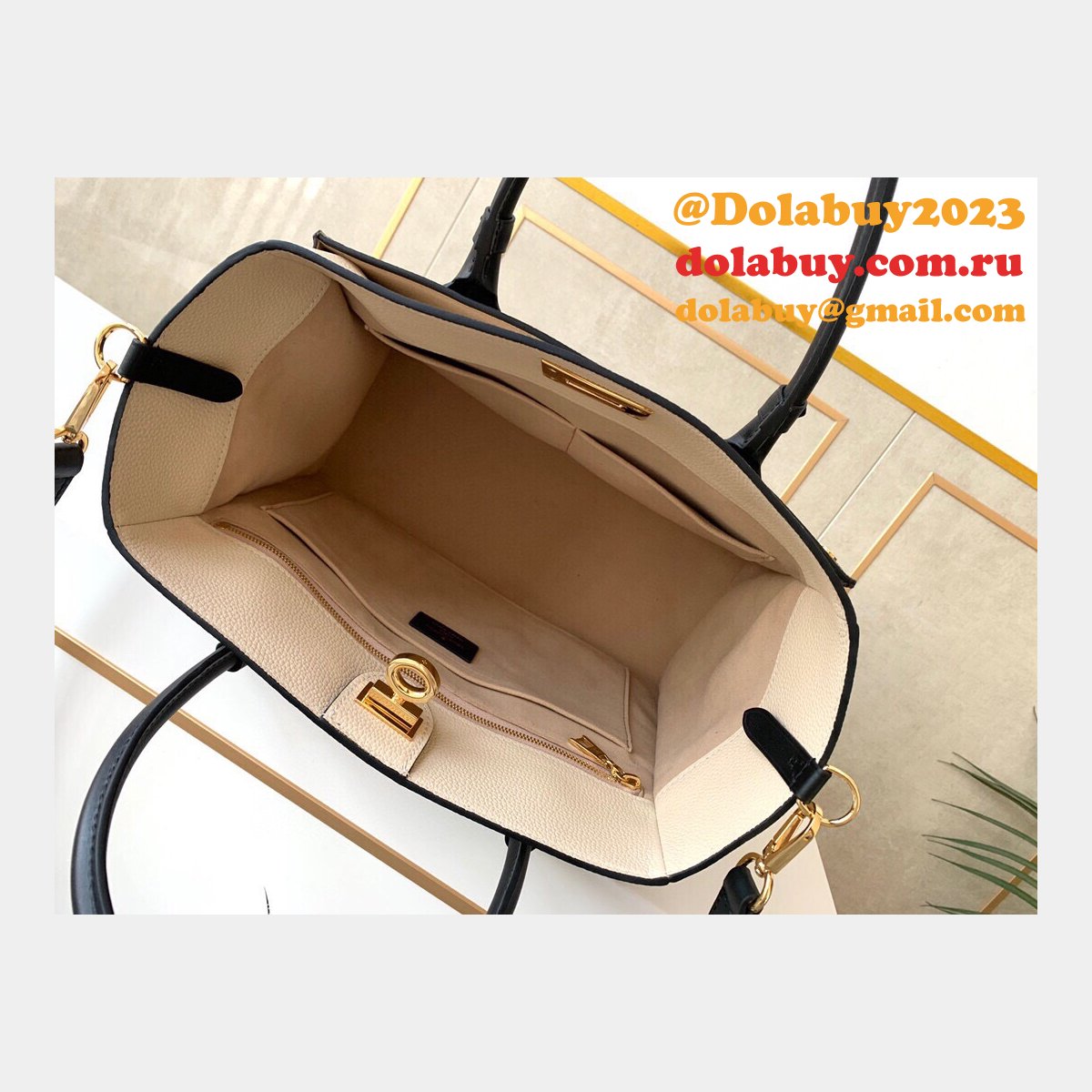 Louis Vuitton Replicas On My Side High End Leathers M53823 Laurel