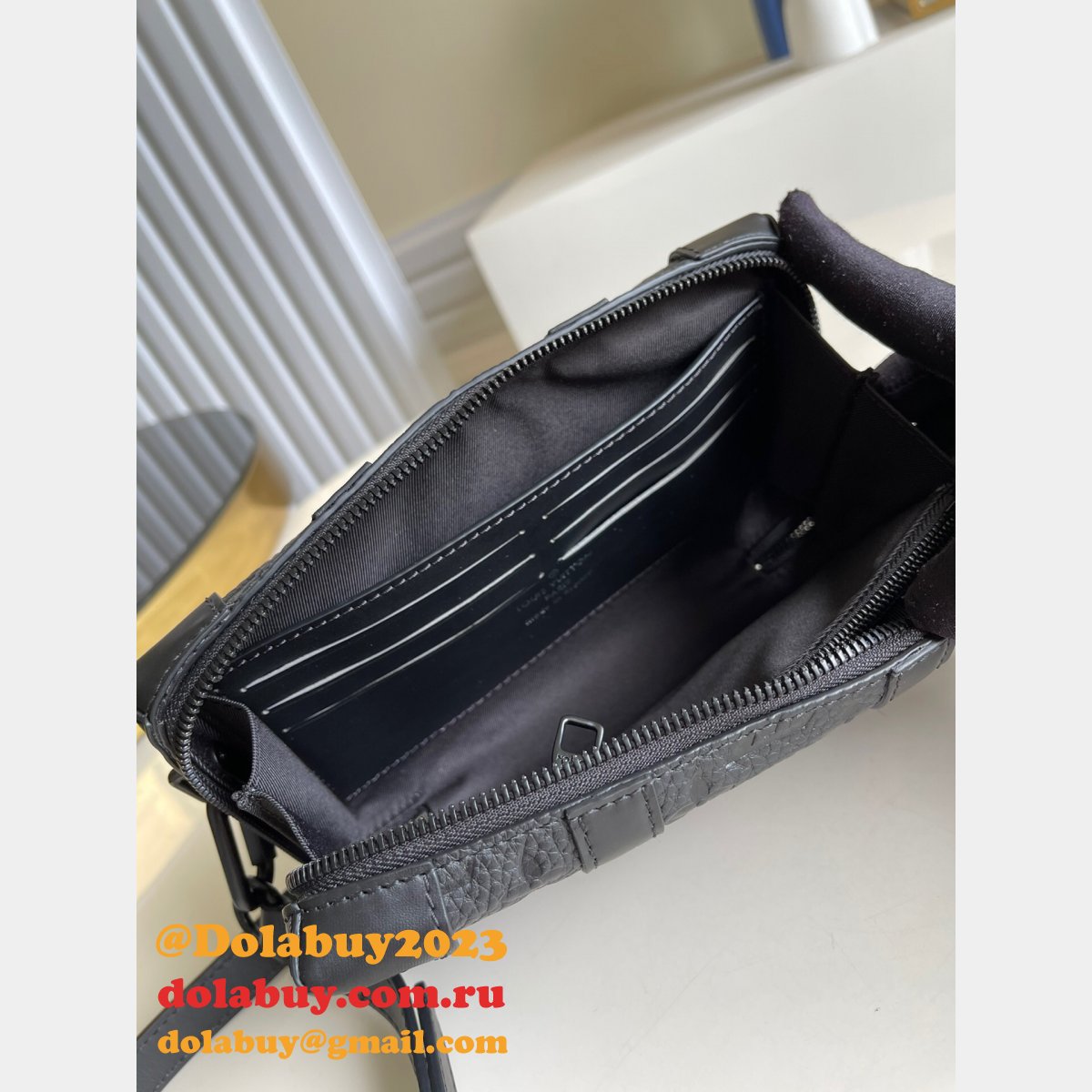 China Louis Vuitton Soft Trunk Wallet Taurillon Monogram M80224 Black