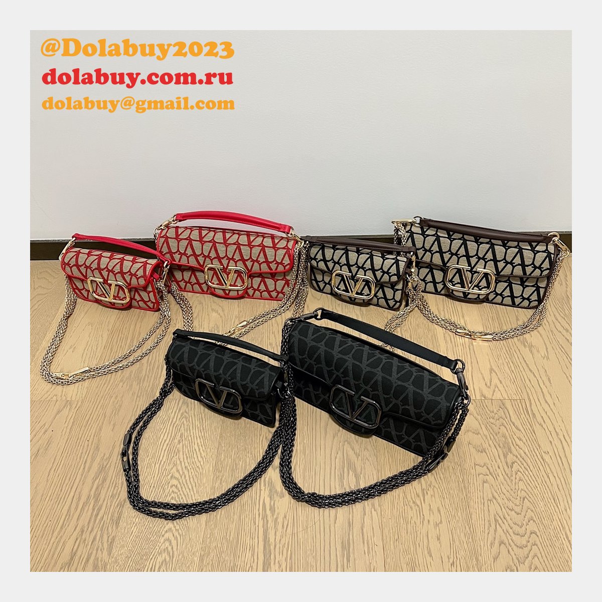 Shop Valentino Garavani 1133 Locò VLogo Signature Replica Bags Sale