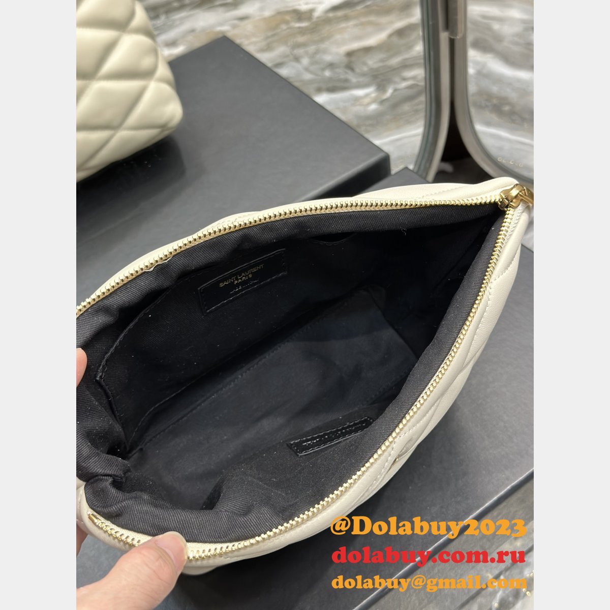Sade Pouch Saint Laurent Top Quality 696779 Designer Fake Bag
