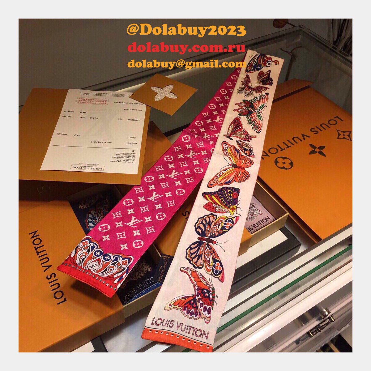 Louis Vuitton Straps bow tie streamers