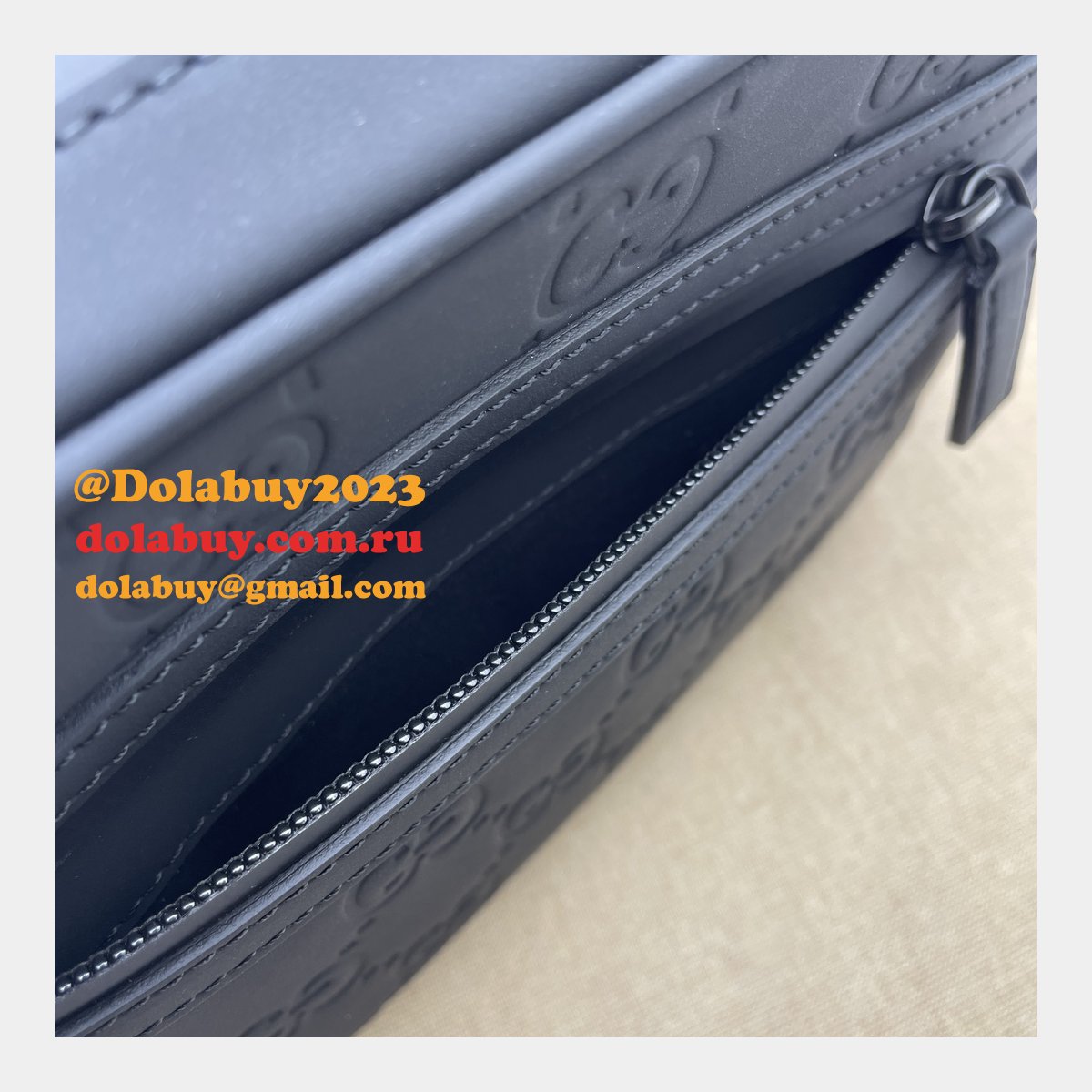 gg crossbody knockoff G*u*i rubber-effect 771293 black bag