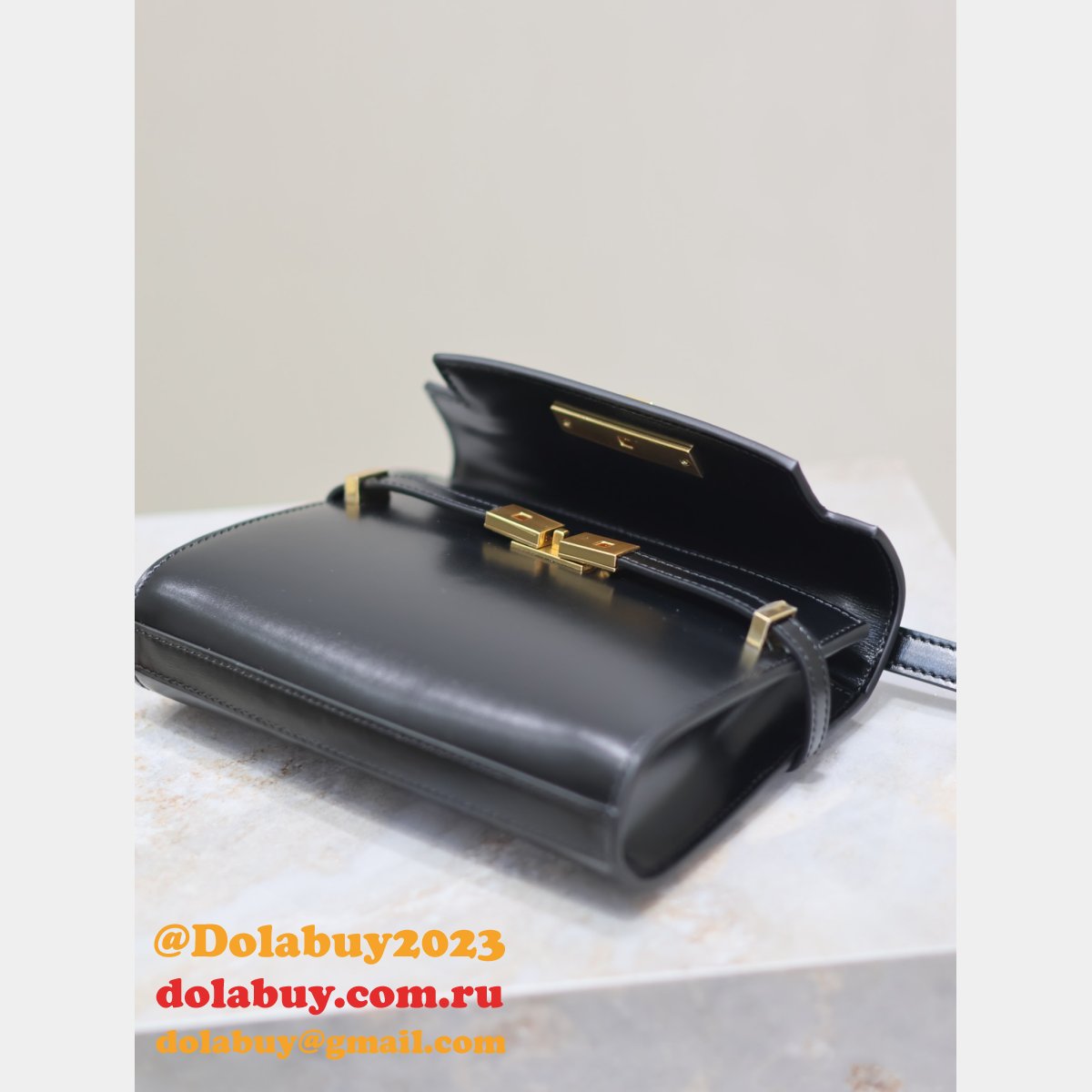 Replica Saint Laurent Manhattan Baguette Mini 727766 Bag 19CM