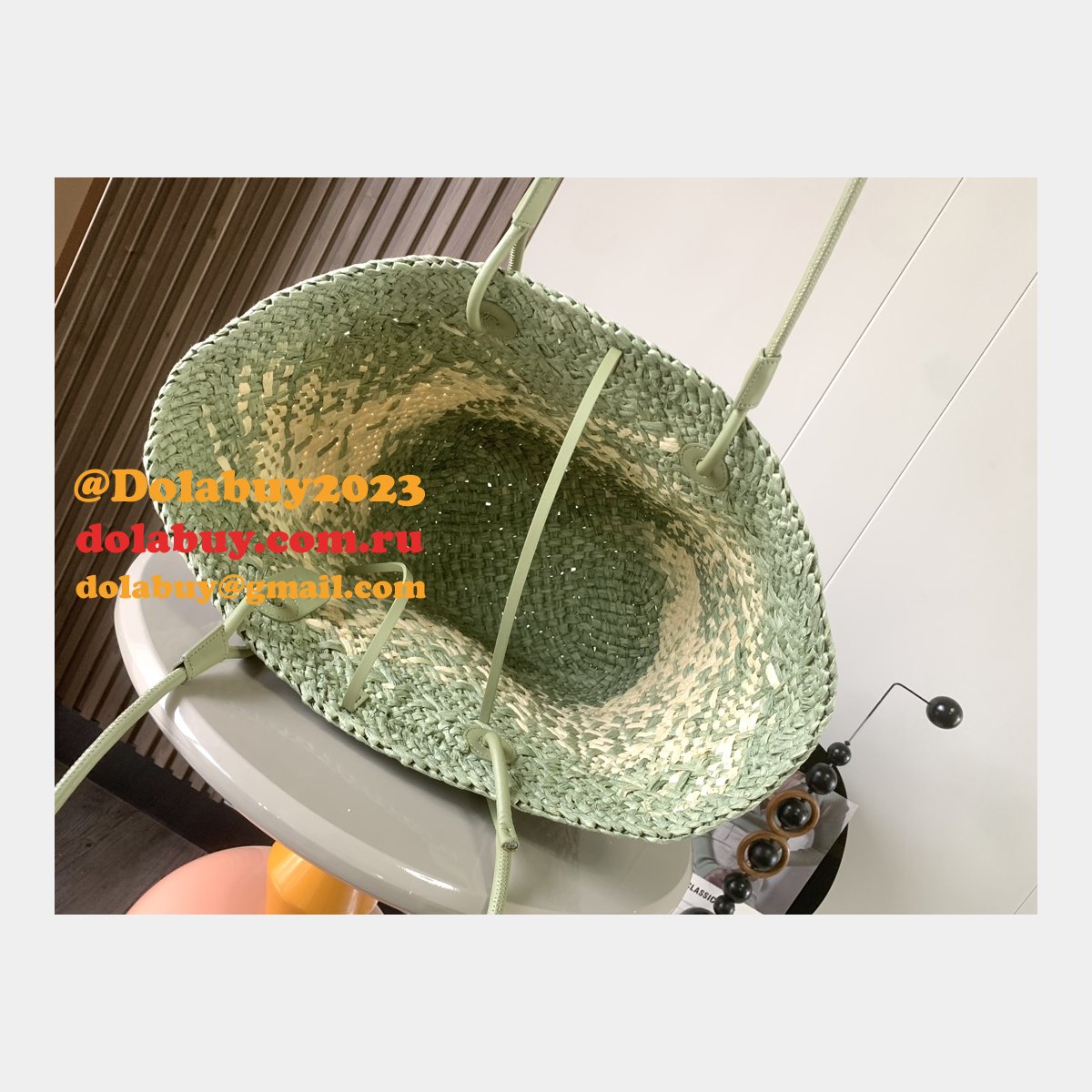 Perfect loewe Anagram Basket bag in iraca palm and calfskin 8008