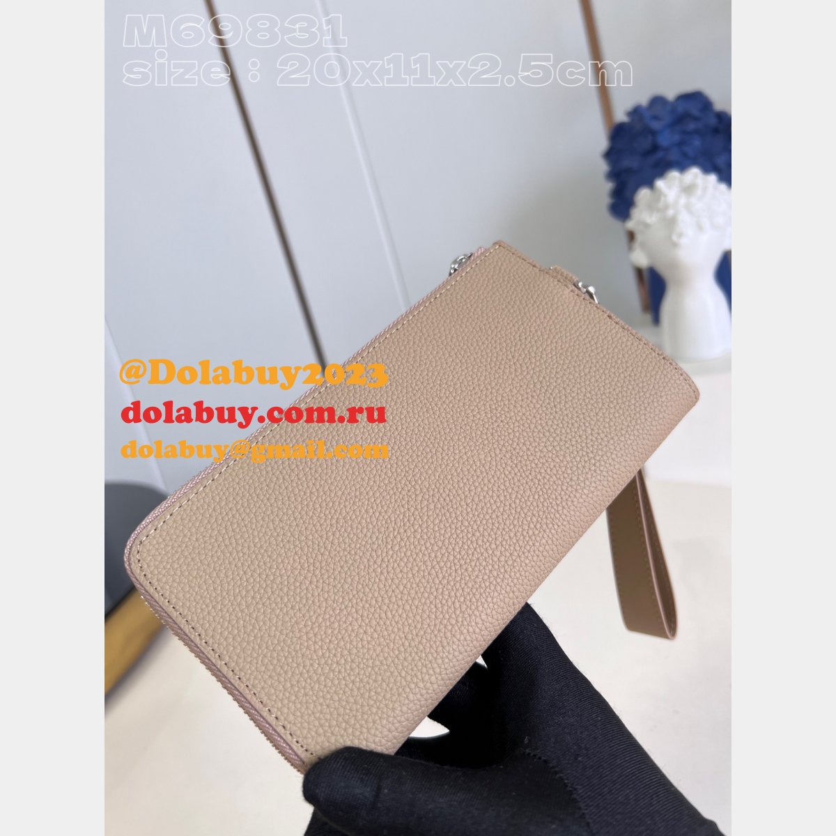 High Quality M69831 Designer Replica LV Wallets Online Sale