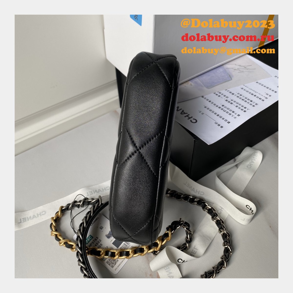 Perfect AAA Dolabuy 19 Cluths Chain AP3763 Replcias Bag