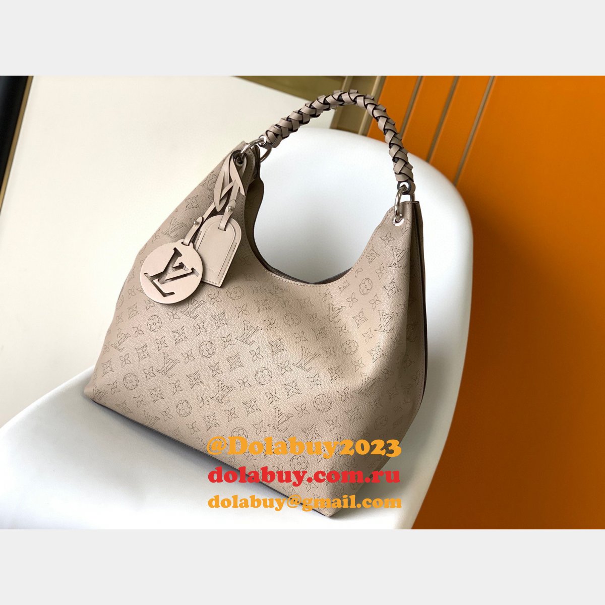 LOUIS VUITTON MAHINA M53188 HANDBAGS grey/pink/black