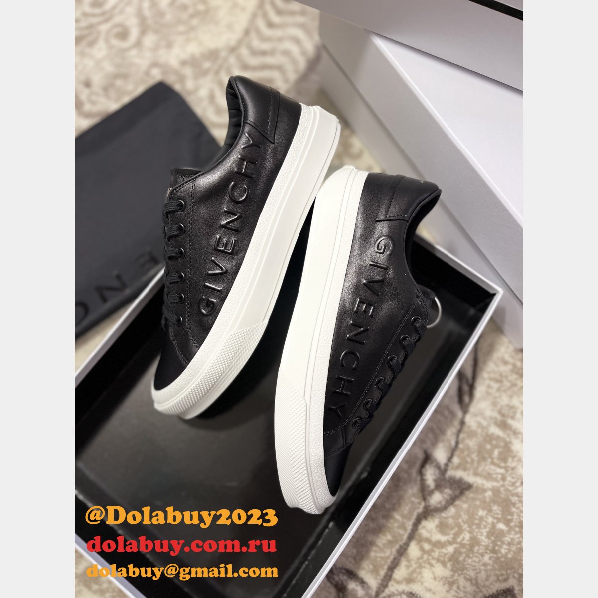 Embossed White Shoes Givenchy Fashion AAA+ Women/Men Replica