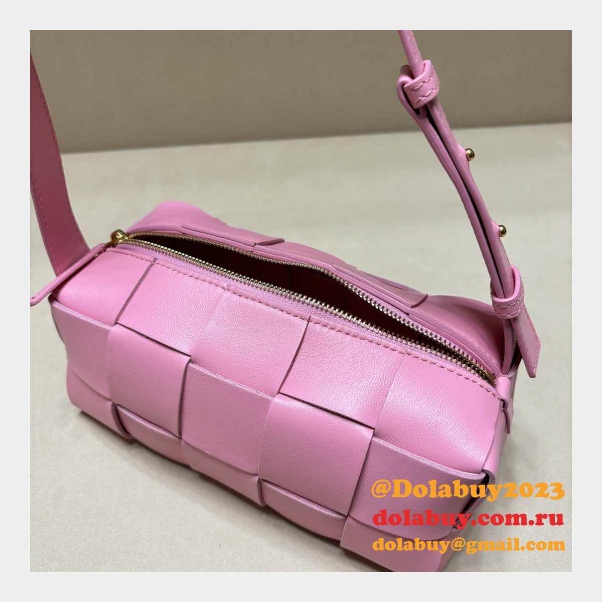 Designer BOTTEGA VENETA BRICK CASSETTE