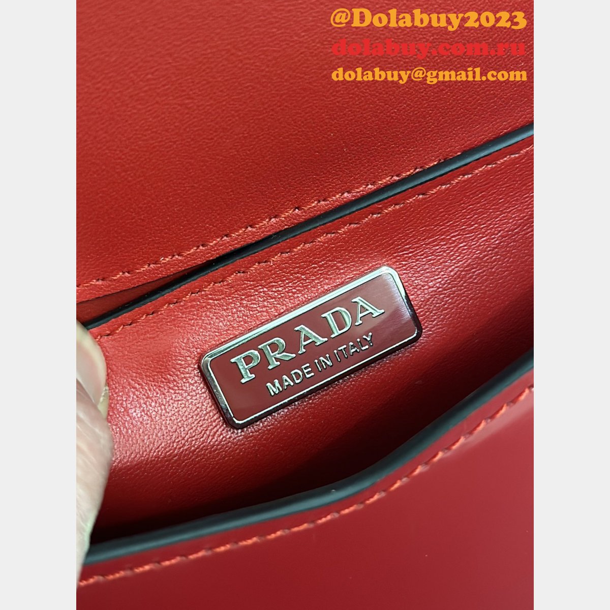 Affordable Luxury Prada Replica Mario Raffia Triangle 1BH189 Bag