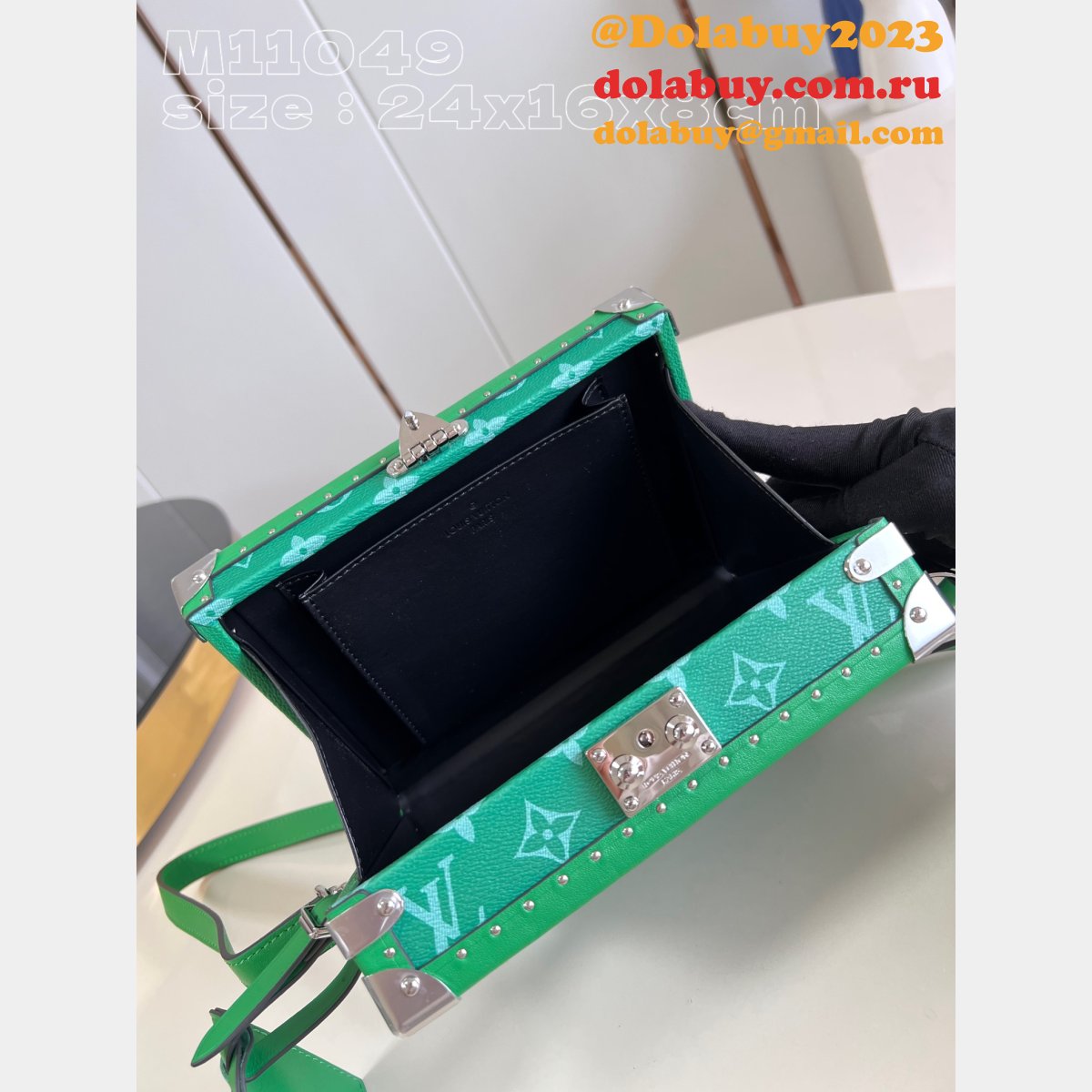 Replica Shop Louis Vuitton M11058 Clutch Box Top Quality Bag