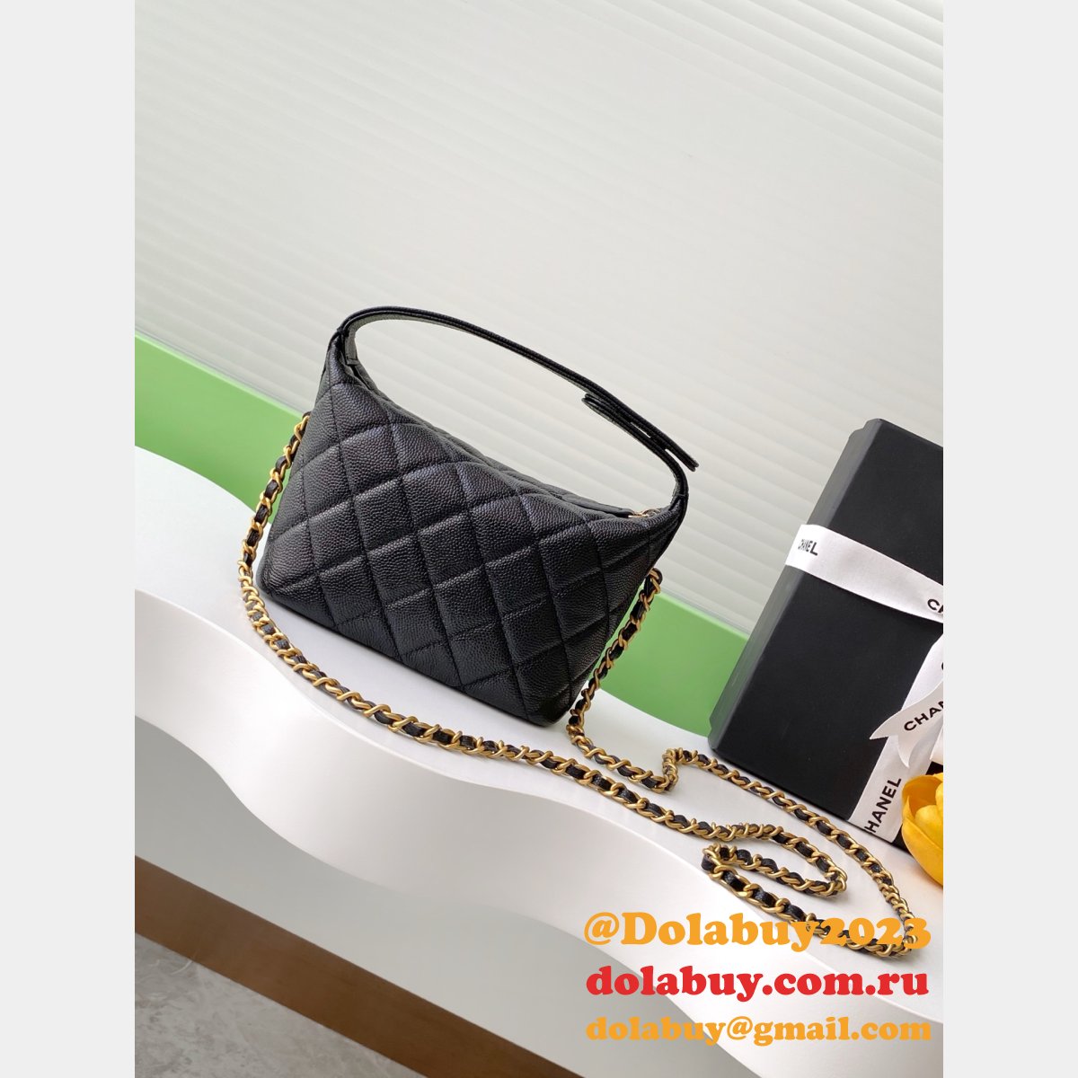 Perfect Replica Chain AP4484 Gabrielle Black Handbag