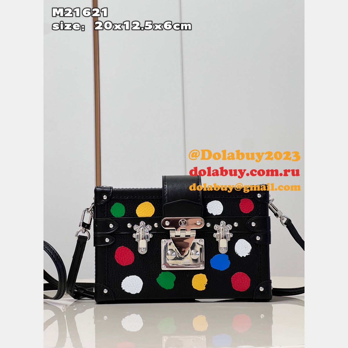 Louis Vuitton LV x YK Replica Petite M21621 Malle Taurillon Bag