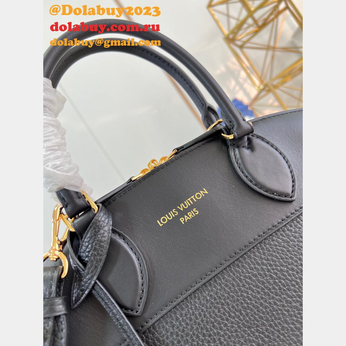 Inspired Latest Designs From Louis Vuitton Lock It M22914 Black Bag