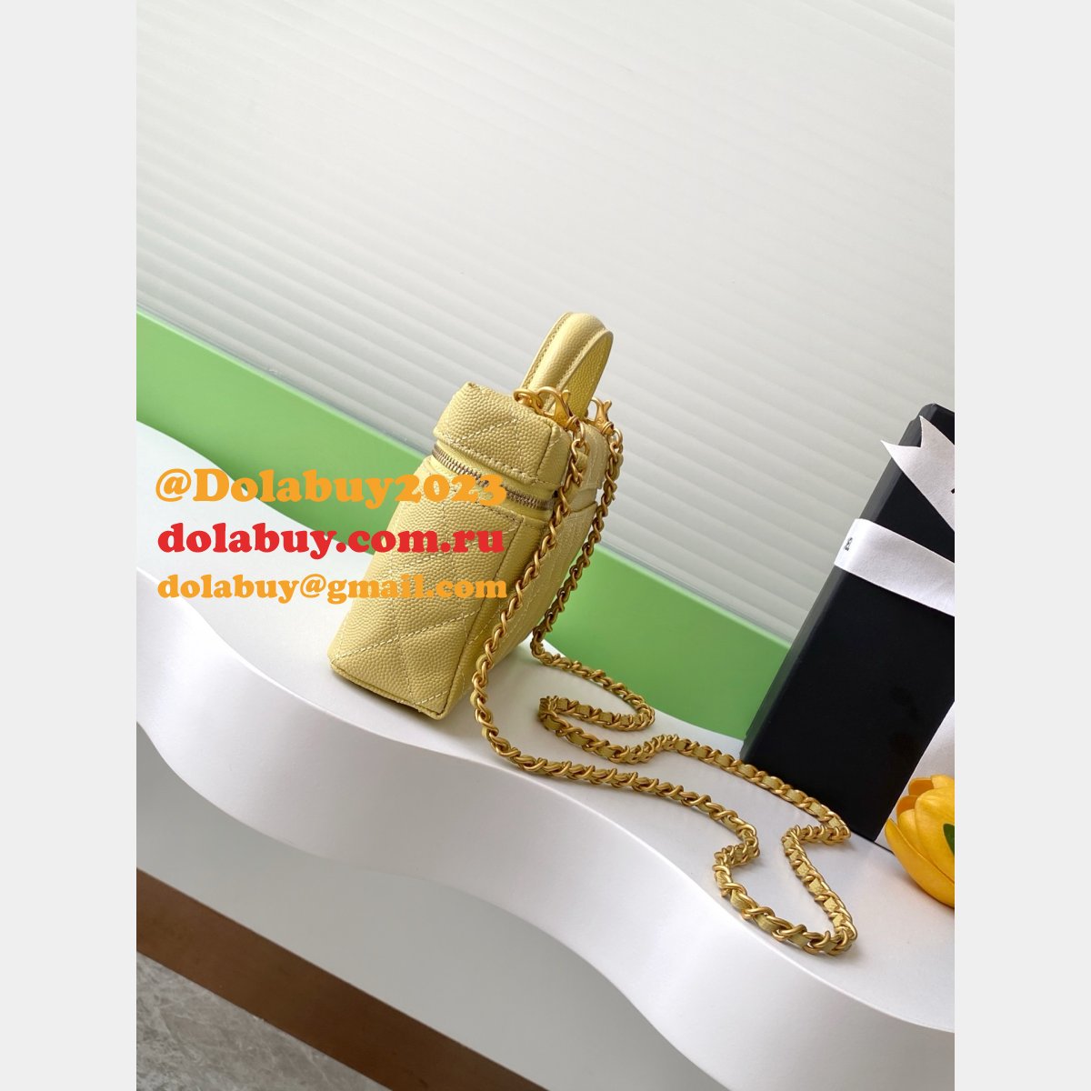 Replica AP4483 Classic Clutch With Chain Knockoff Bag