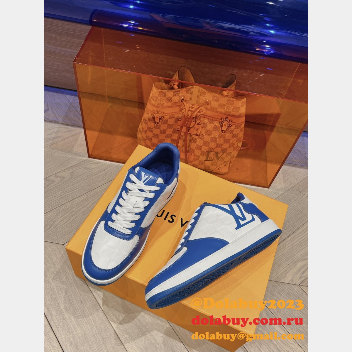 Luxury LOUIS VUITTON Rivoli Sneaker Fashion
