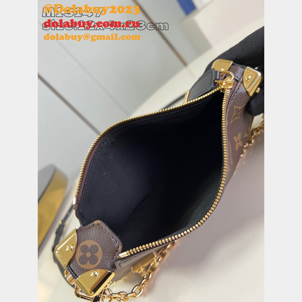 Slim Trunk Outlet M13147 Louis Vuitton Knockoff Bag