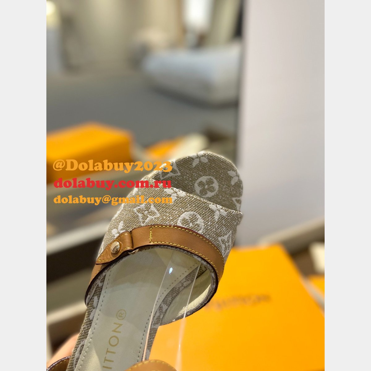 Wholesale LOUIS VUITTON Helios Wedge Sandal