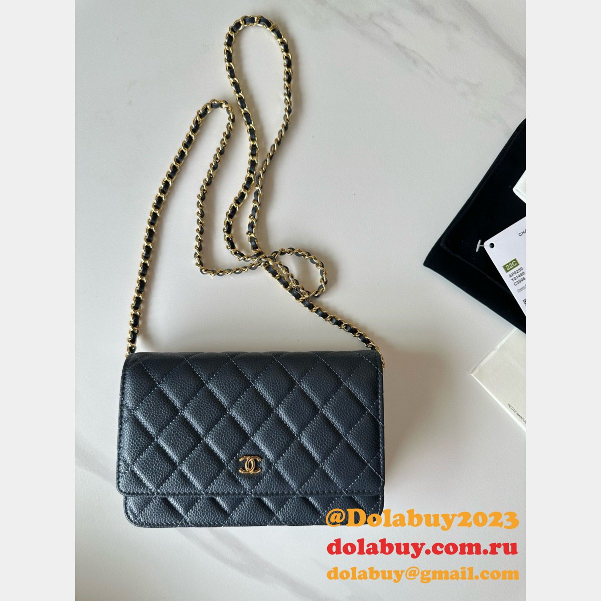 High Quality CC woc chain bag AP0250 MAGNETIC BUCKLE caviar 19CM