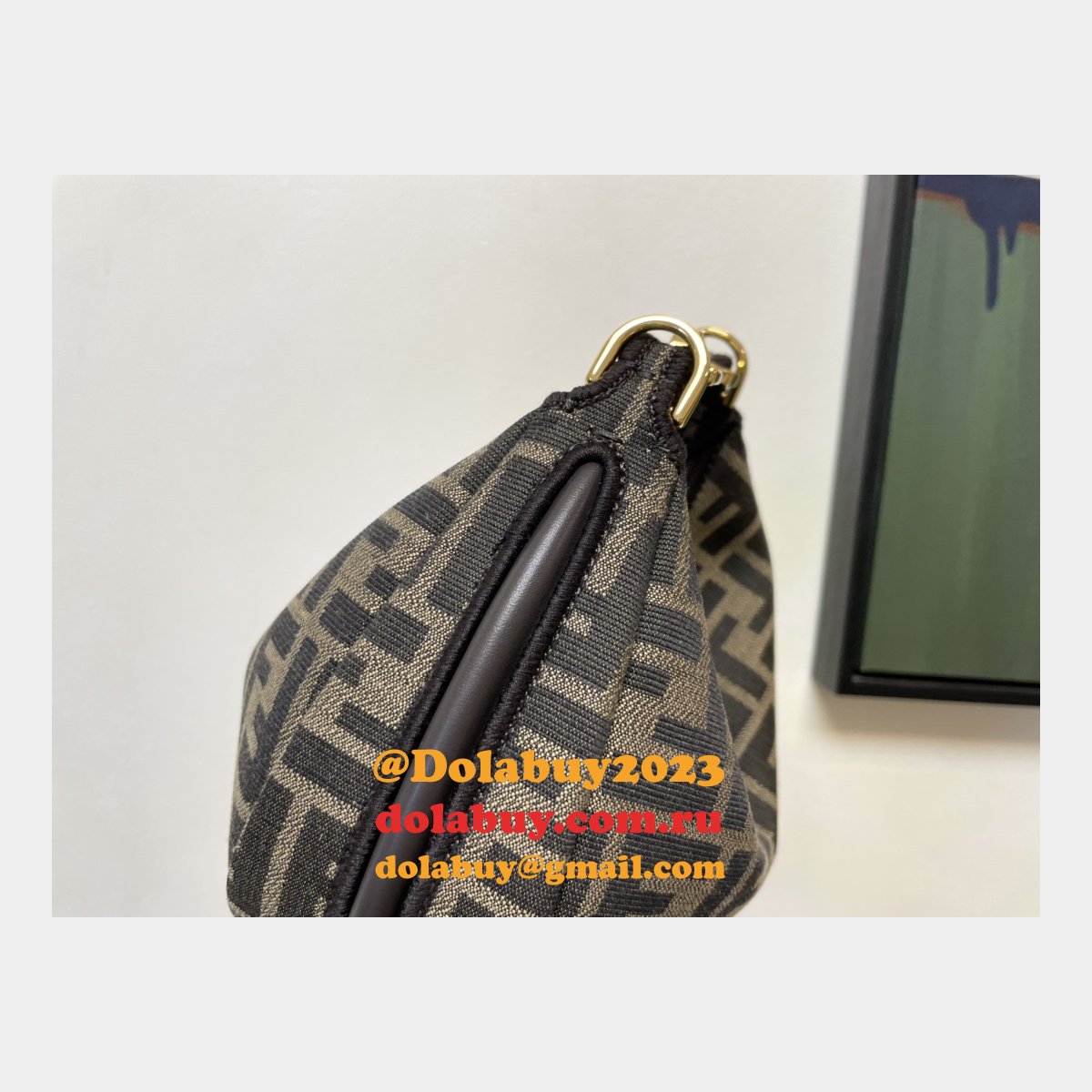 our dolabuy best praphy 56853 designer replica F**di bag