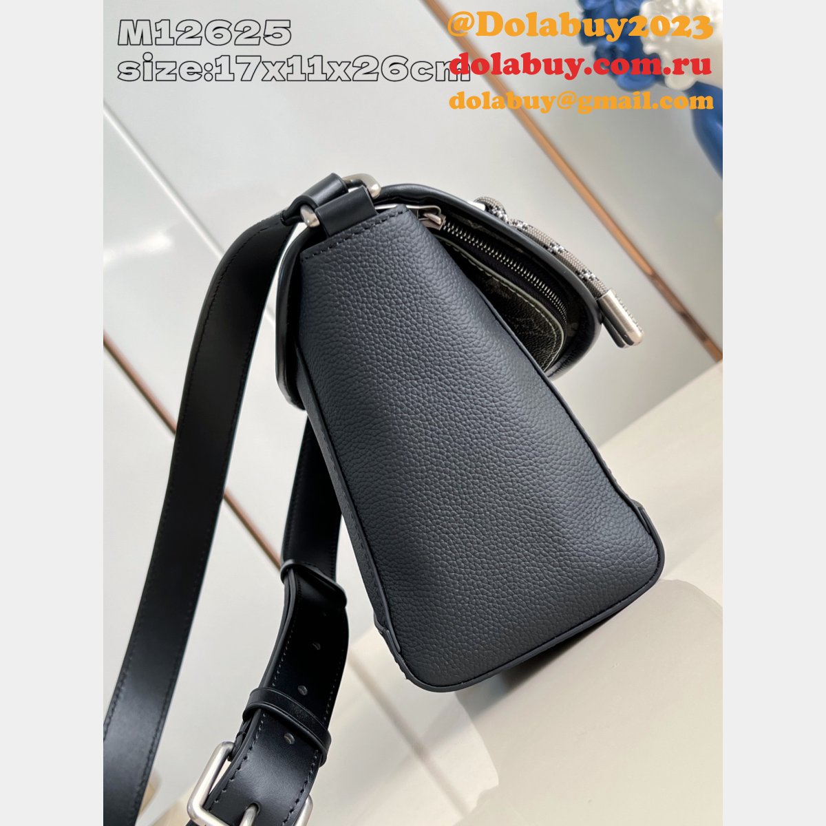 Louis Vuitton Designer M12625 Pulse Messenger Other Men Fake Bags