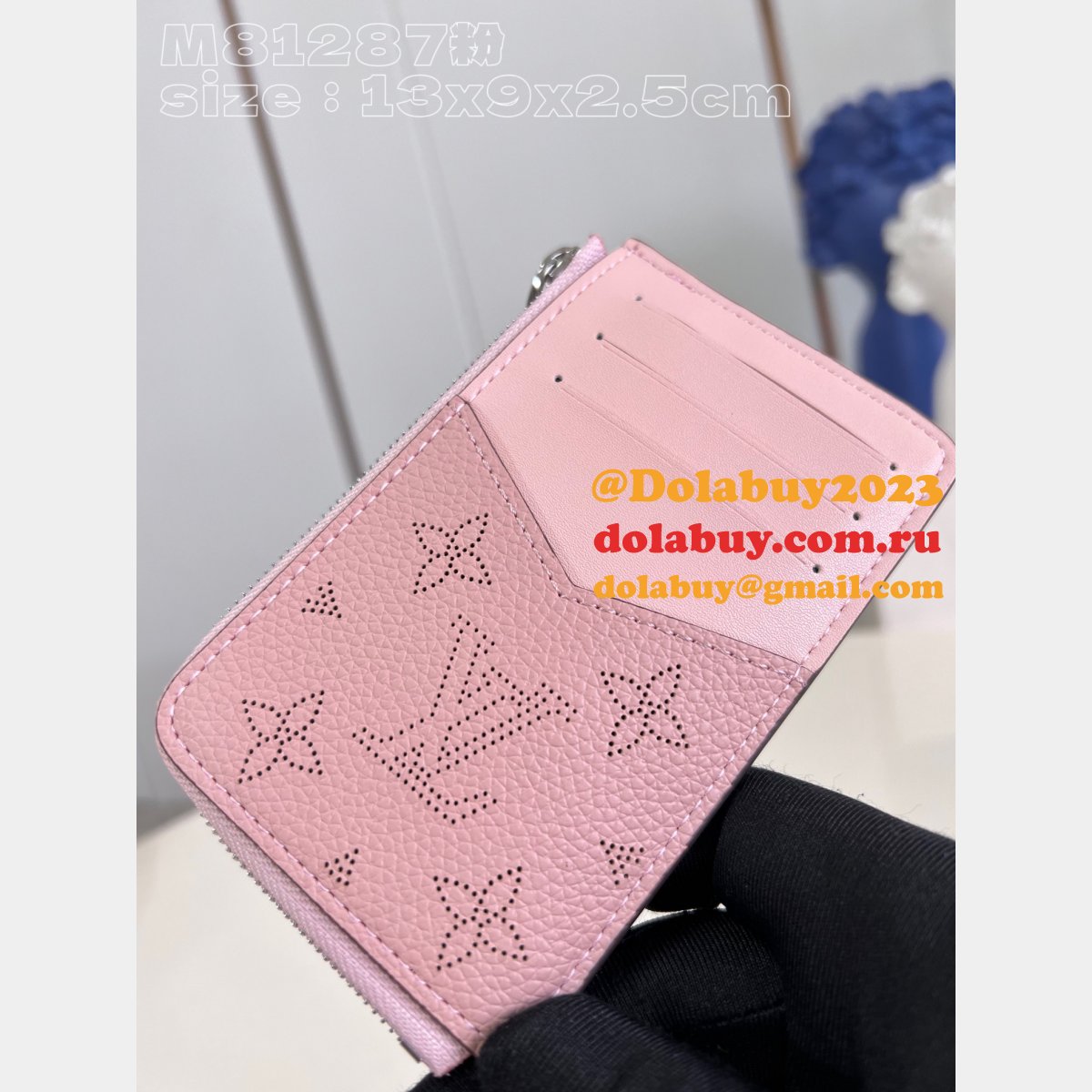 Card Holder Recto Verso Mahina M81287 Louis Vuitton Luxury Fake Bag