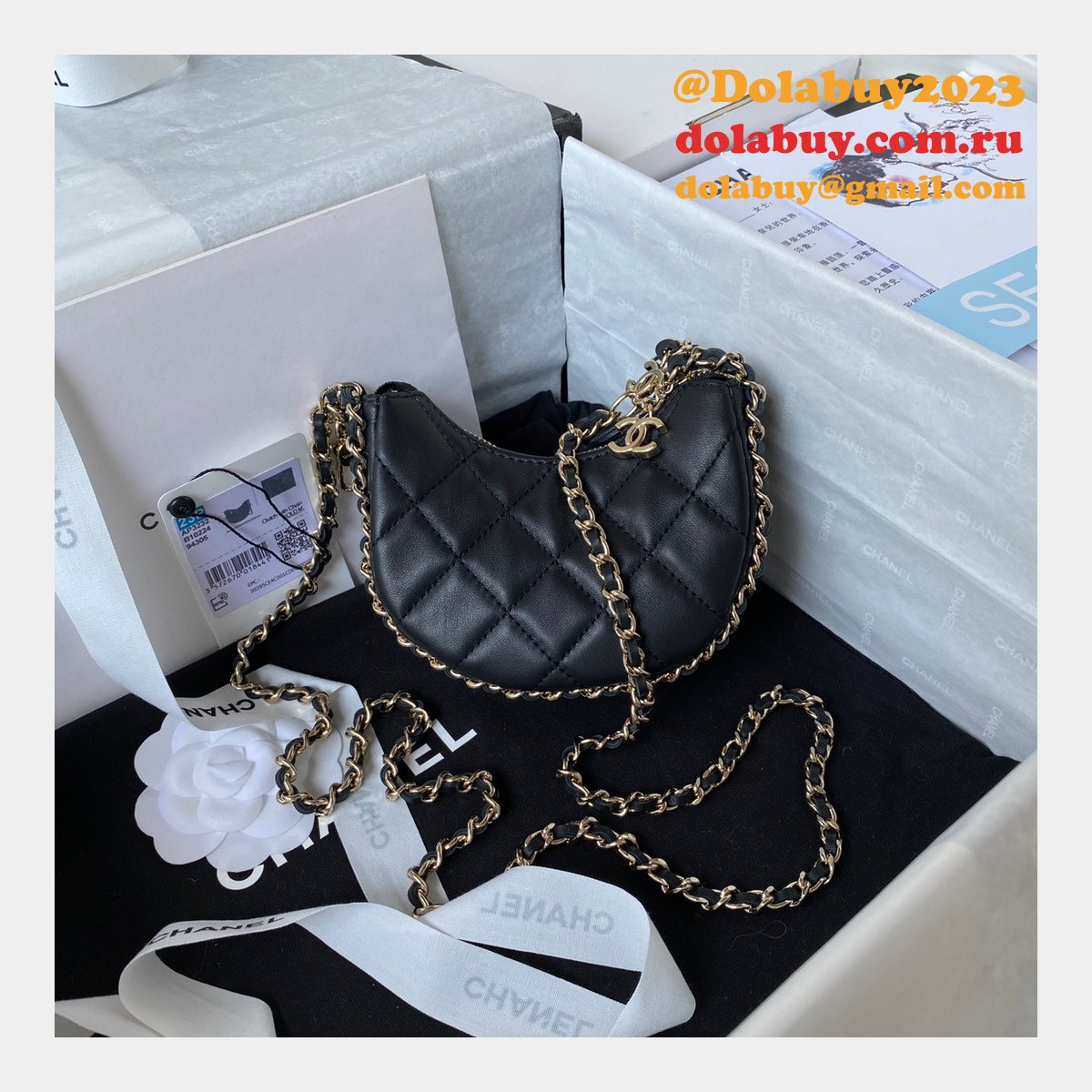 Dolabuy Is A Replicas Clutch Chain Lambskin AP3232 Perfect Bag