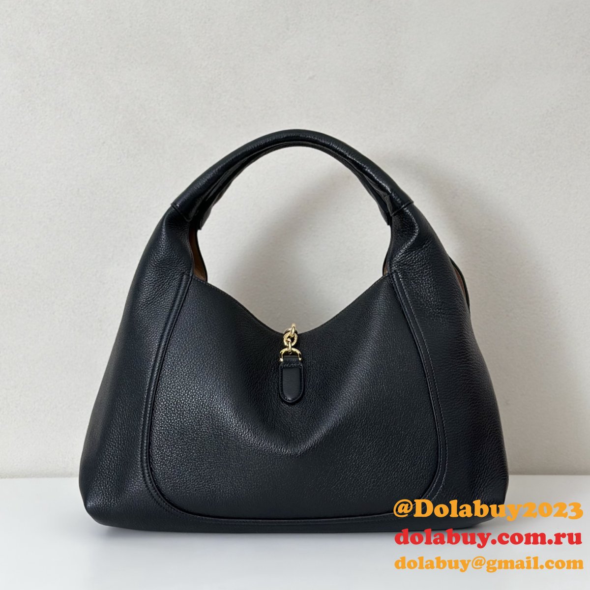 G*u*i softbit maxi shoulder black 837466 copy bag