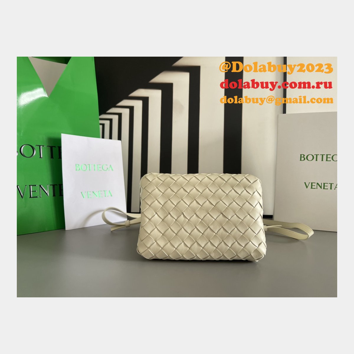 Top Quality BOTTEGA VENETA parachute Andiamo mini size 796569