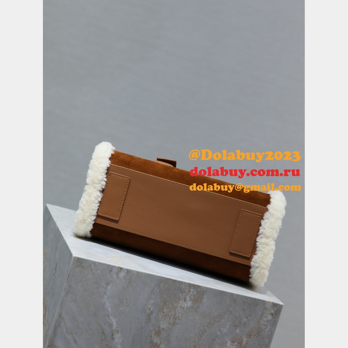 Fashion REPLICA YVES SAINT LAURENT sac de jour 22/26/32cm