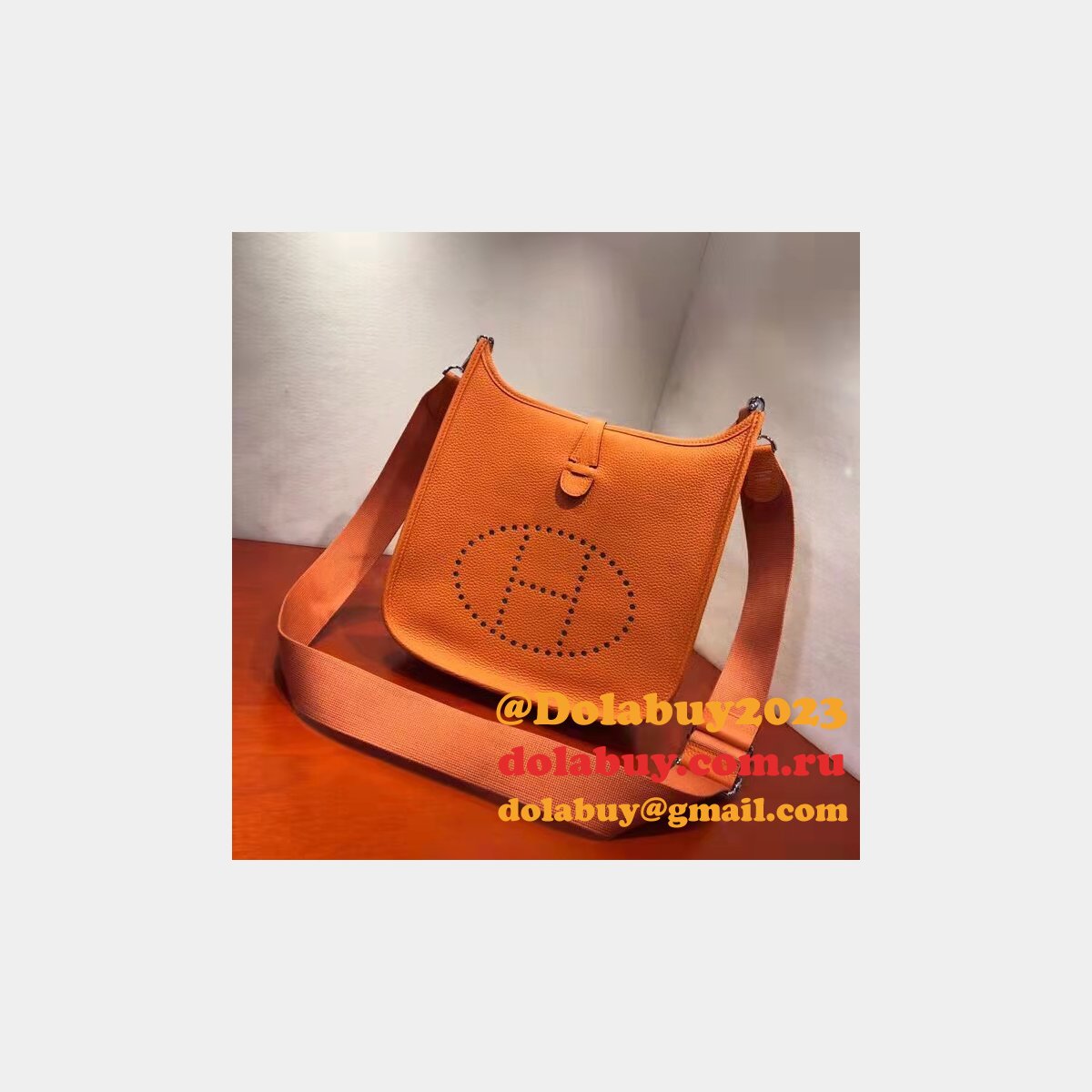 Where to buy High Quality Hermes Evelyne III 28cm Replicas Bag