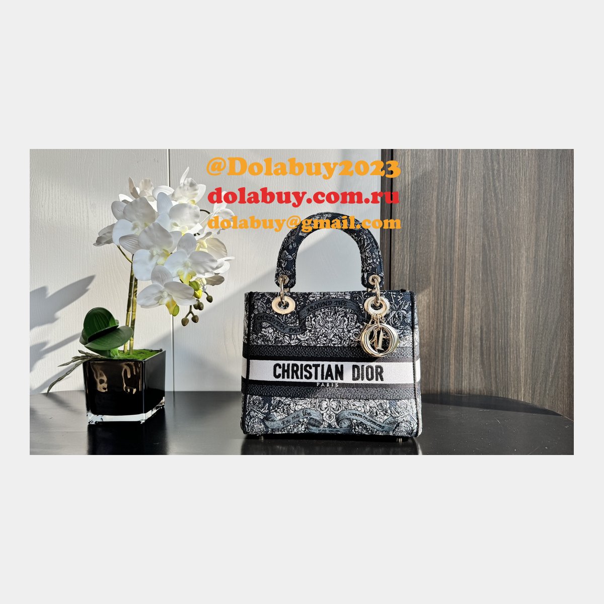 Exquisite Lady Dior 24cm Replica - Unmatched Elegance & Craftsmanship