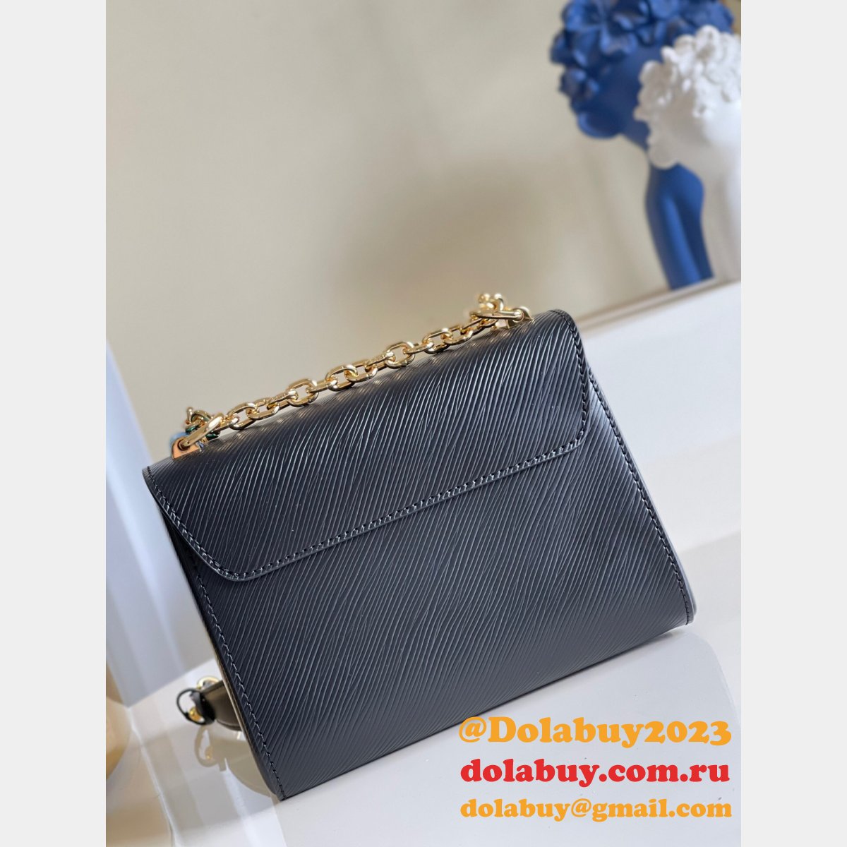 Louis Vuitton Replicas Twist PM Epi Leather M50332 Black/White 7 Star